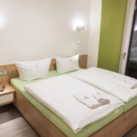 Kauperhof 度假居 布尔格