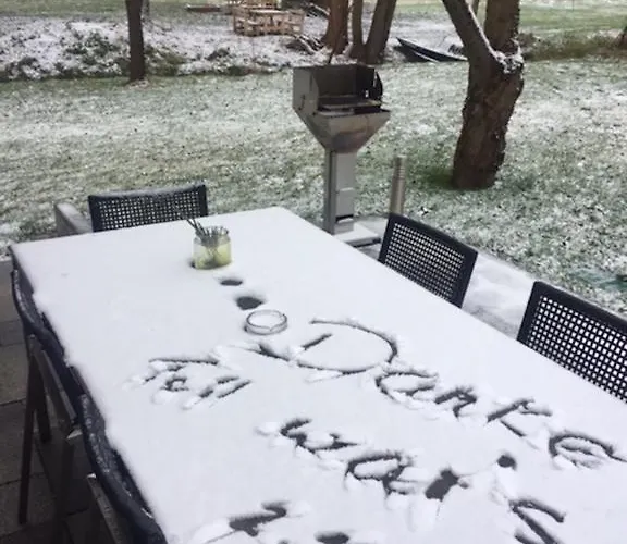 Kauperhof بيت للعطل *